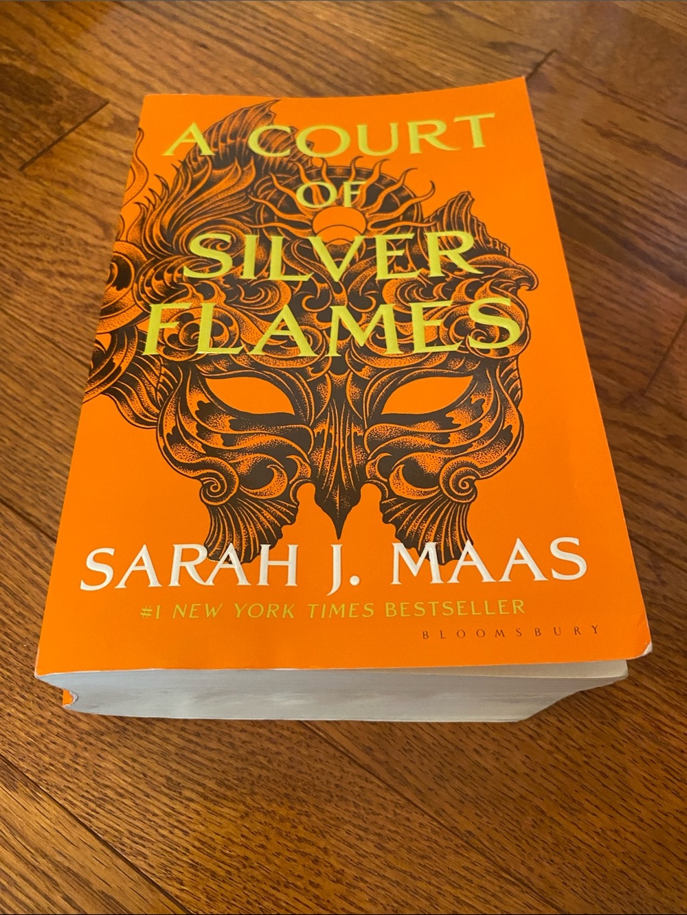 A Court of Silver Flames - Sarah J. Maas